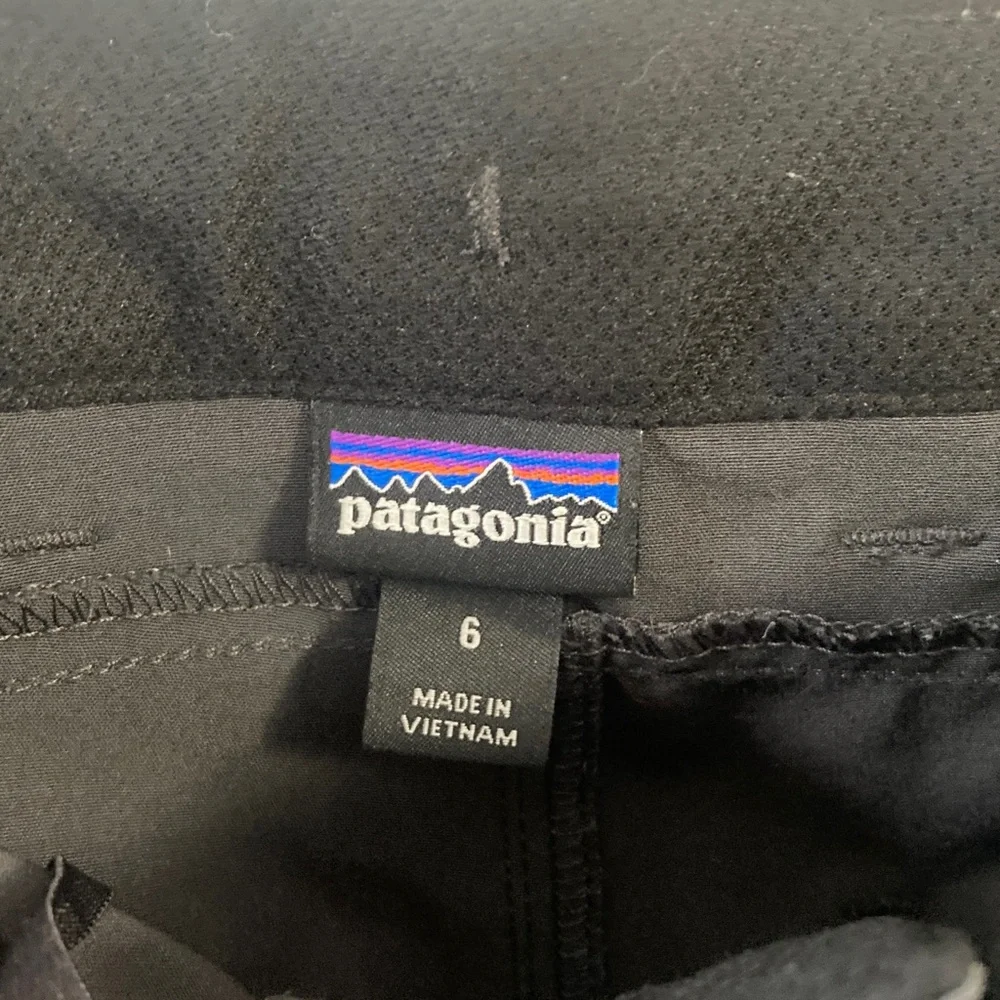 Patagonia Women's Grey Pants - Picture 2 of 9